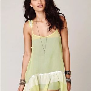FREE PEOPLE RUFFLE BOTTOM CAMI NWOT